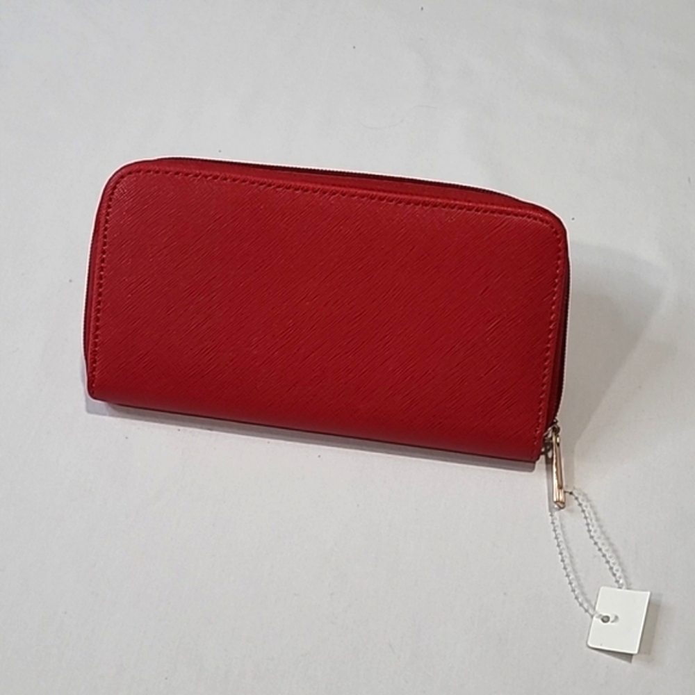 😍3/$25 🆕️ Red Wallet